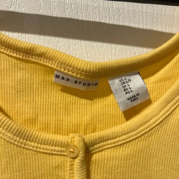 Max Studio Tank Top - Picture 3 of 4